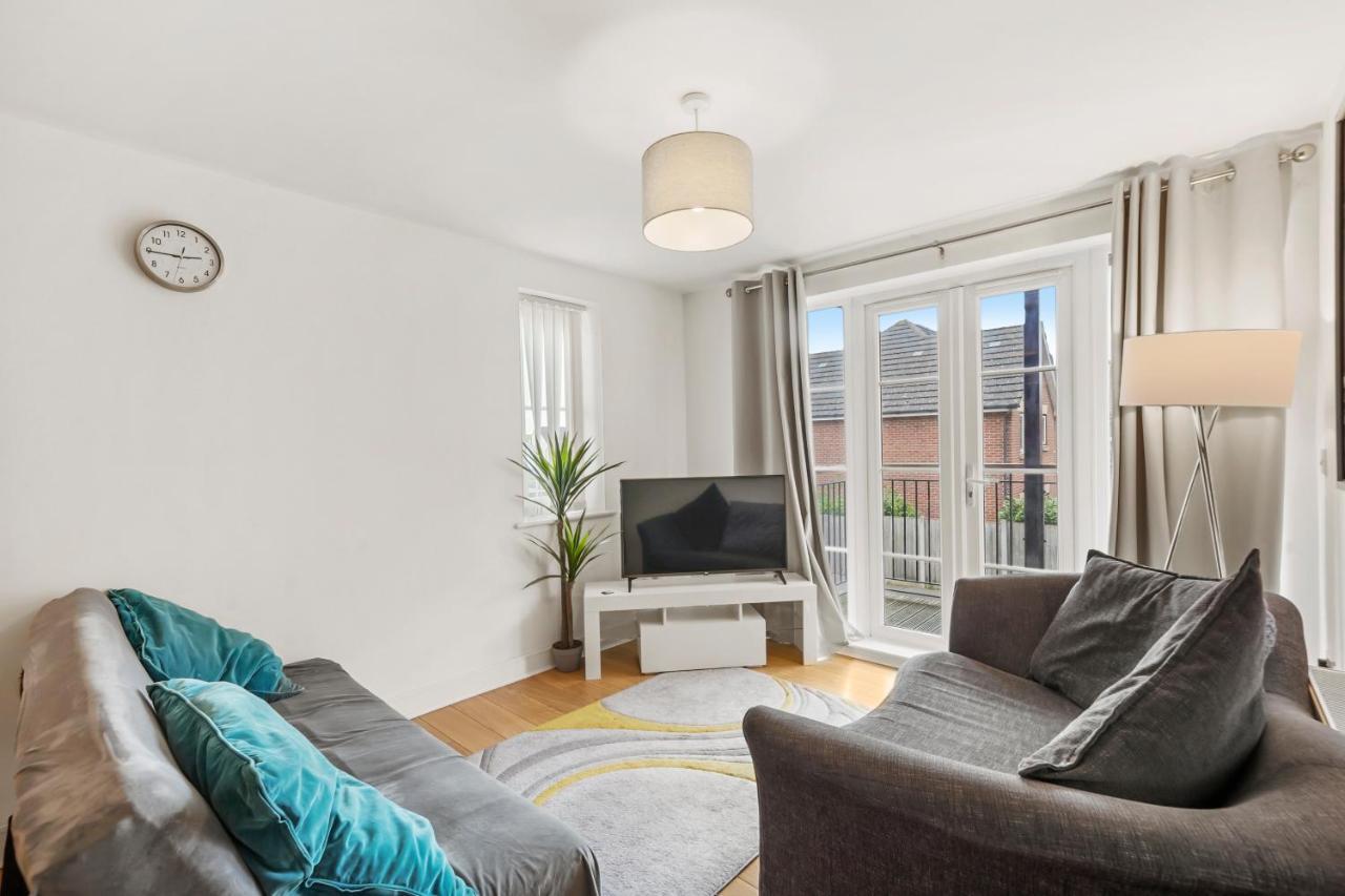 Luxnightzz - Two Bed - Close To North Station And Hospital Colchester Eksteriør billede